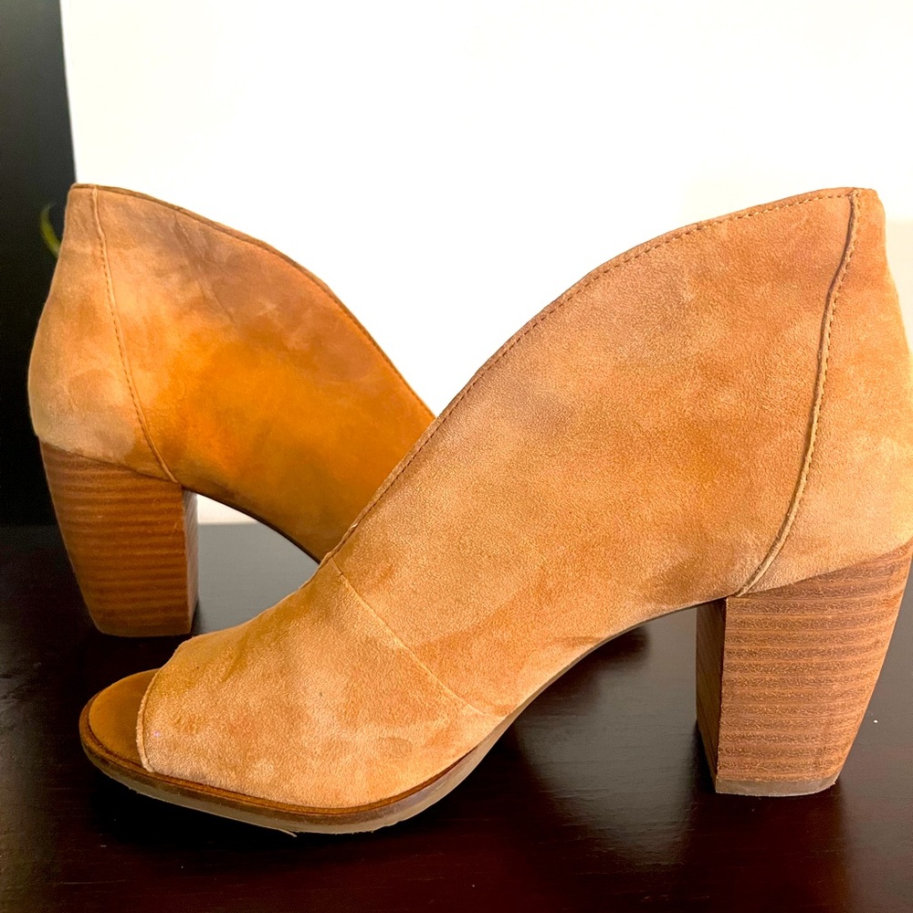Tan Suede Women's Heels booties